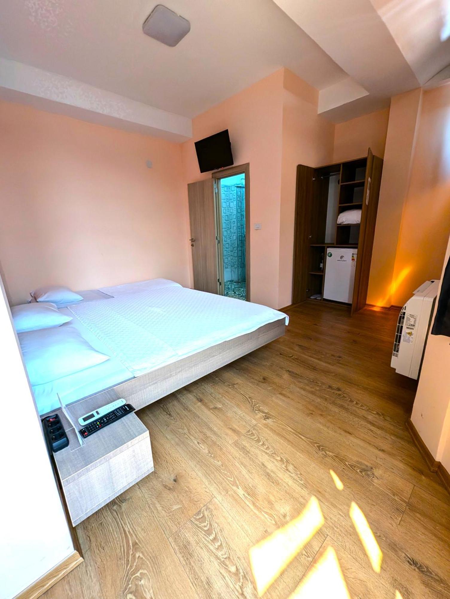 Easy Apartments Kumanovo Exterior photo